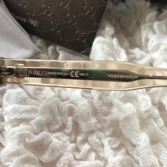 ✨HP✨ Gucci Sunnies - Picture 5 of 6